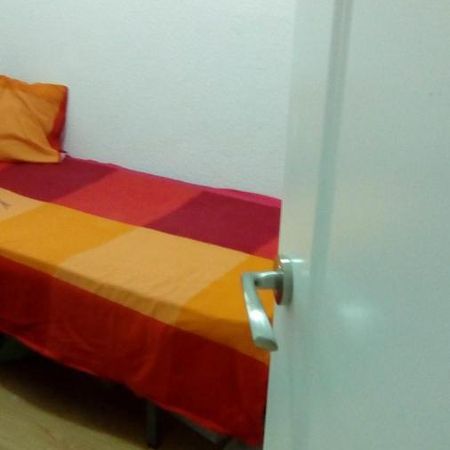 Apartamento En Legazpi De 3 Dormitorios Pequenos Мадрид Екстер'єр фото